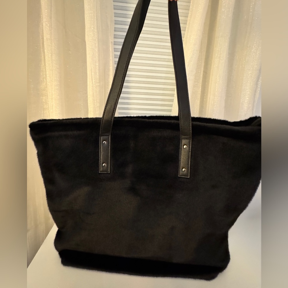 Black Super Soft Faux Fur Shoulder Bag/Tote